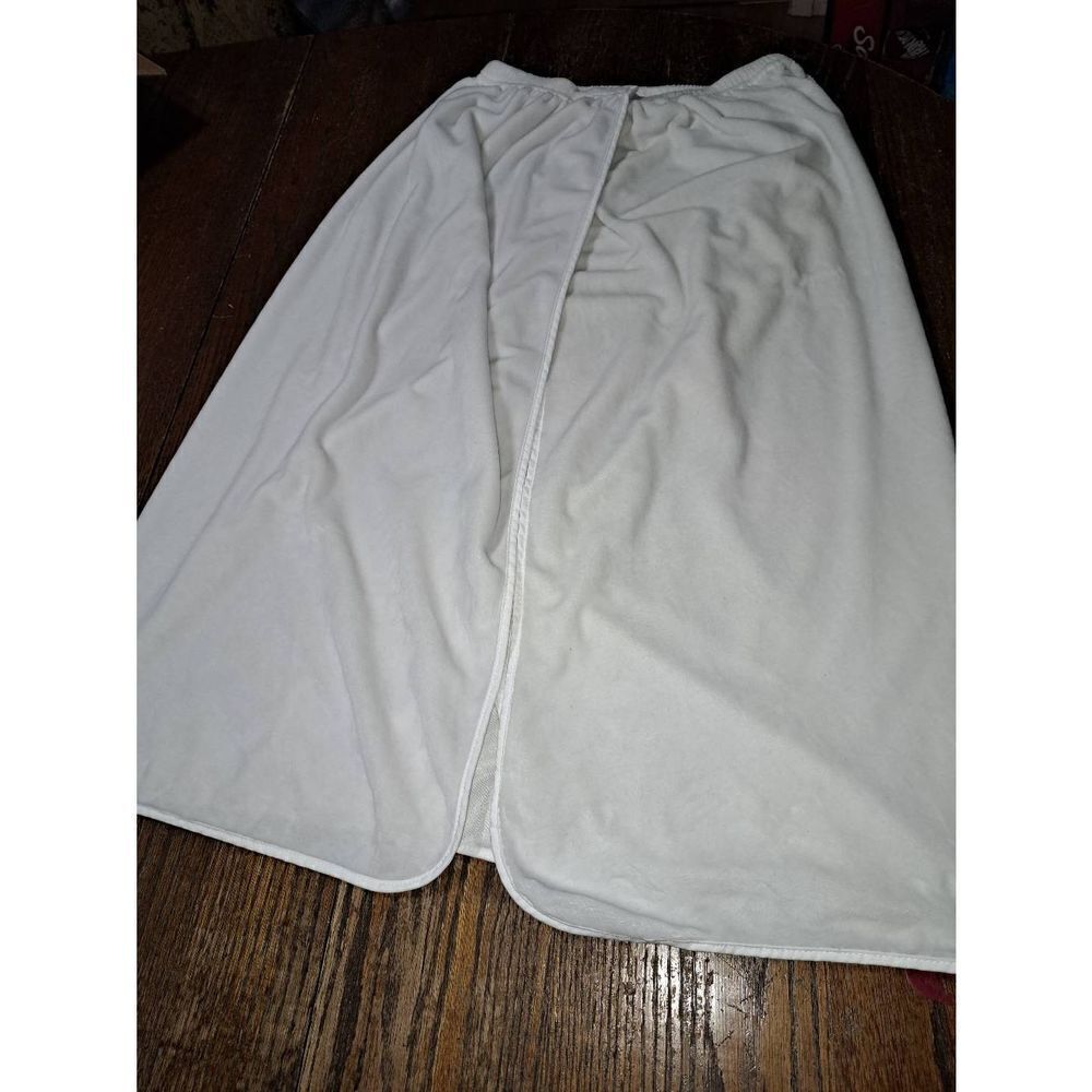 New Canyon Rose Off White Elastic Top Soft Fleece Terry Spa Wrap 33"